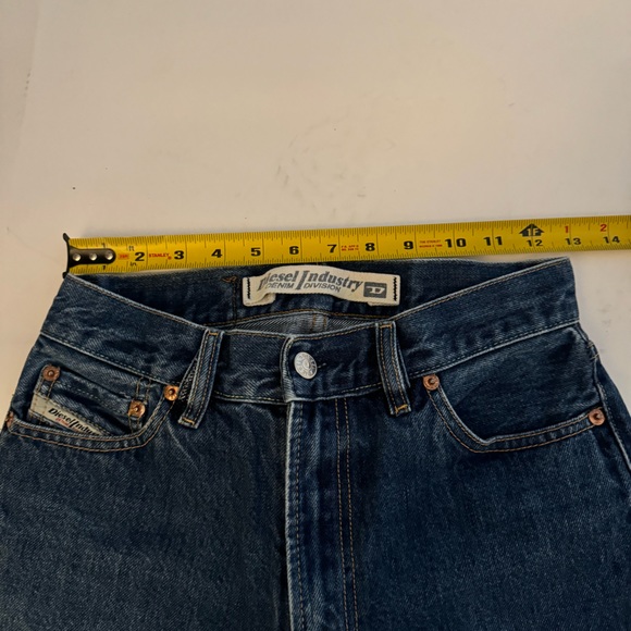 Diesel Industry Denim Division Jean Shorts, Diesel Only the Brave, size 27 - Picture 5 of 12